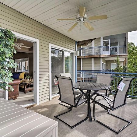 Waterfront Lake Ozark Condo With Deck And Pools Ngoại thất bức ảnh