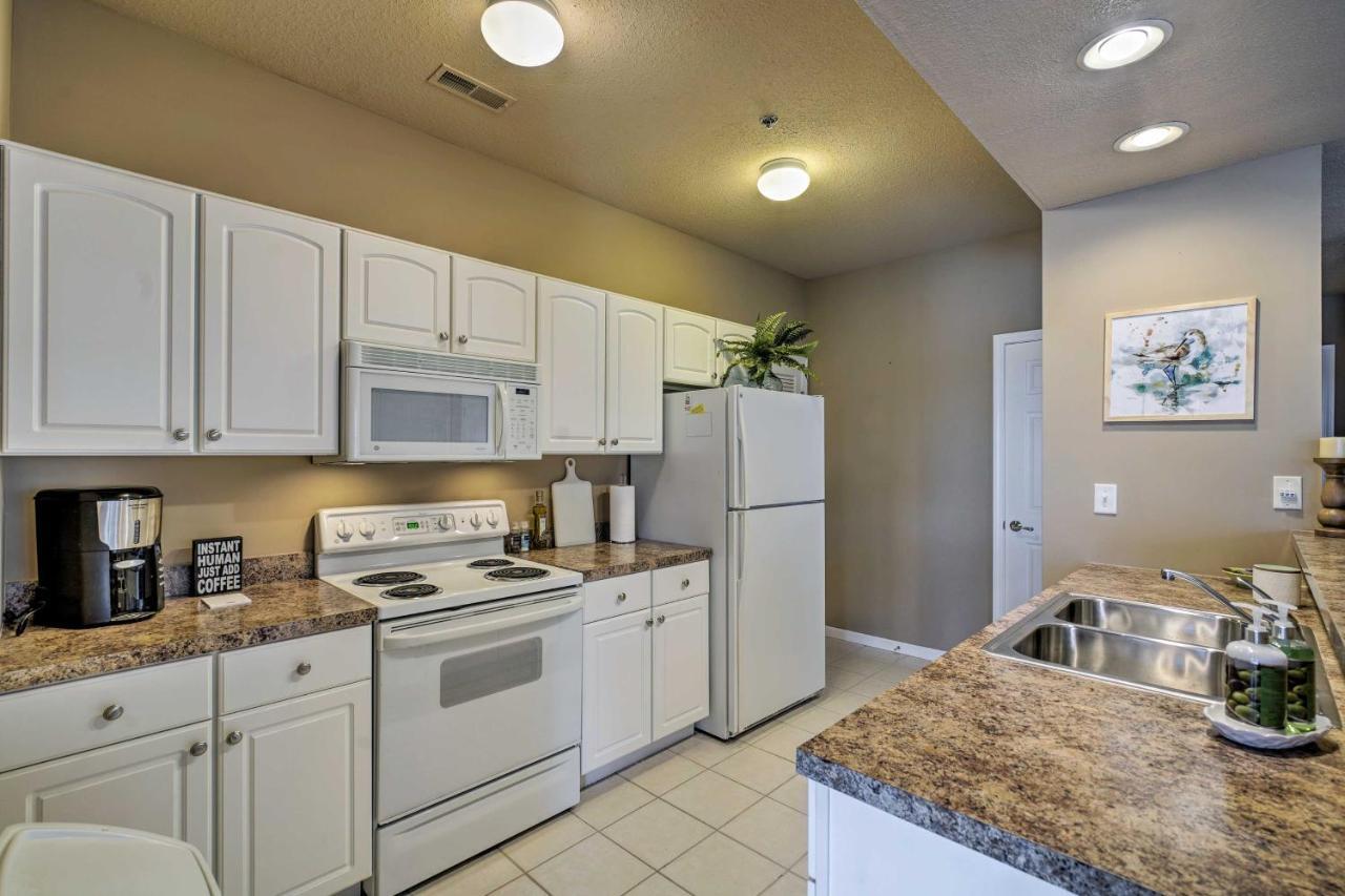 Waterfront Lake Ozark Condo With Deck And Pools Ngoại thất bức ảnh