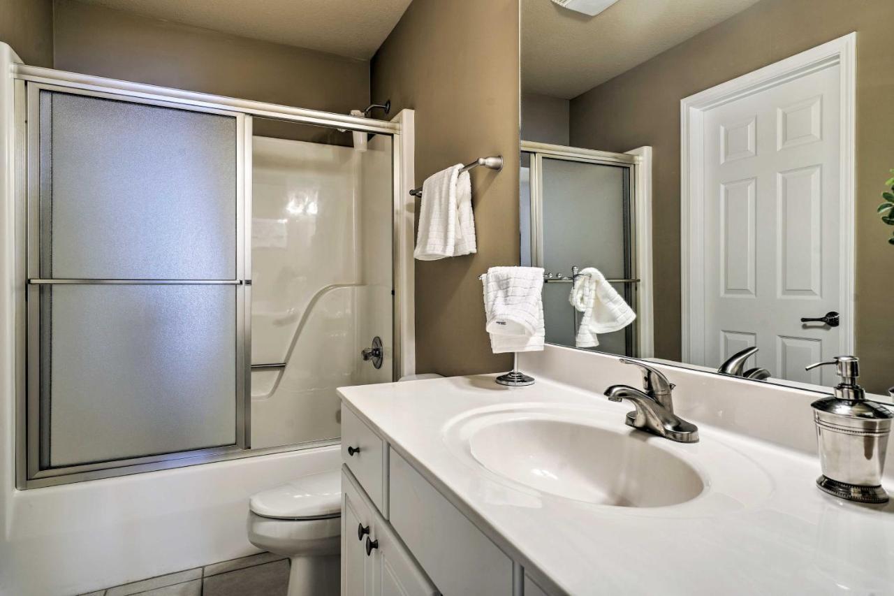Waterfront Lake Ozark Condo With Deck And Pools Ngoại thất bức ảnh